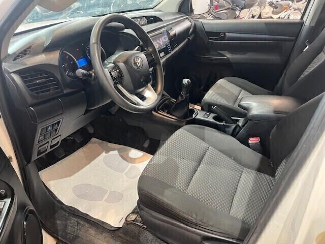 Toyota Hilux Doppia Cabina 2.4D 150CV *IVA ESCLUSA*