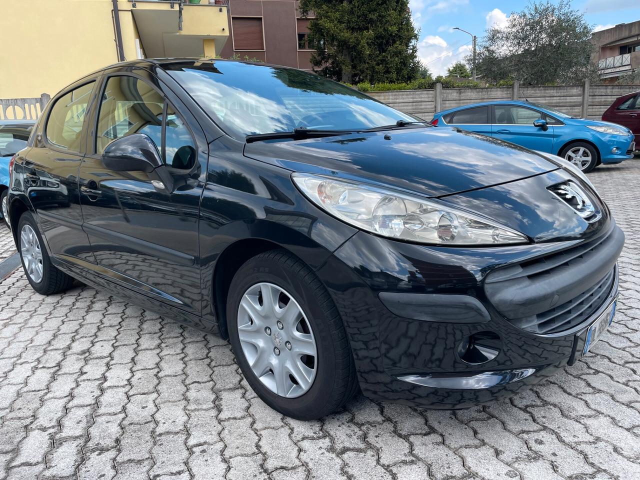 Peugeot 207 5p 1.4 16v XS IDONEA NEOPATENTATI