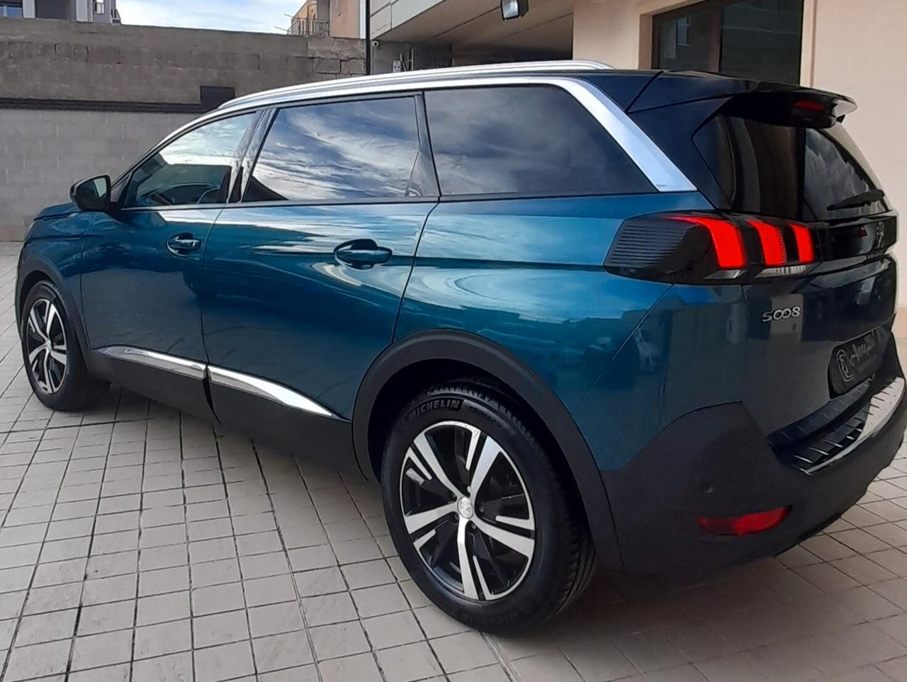 Peugeot 5008 BlueHDi 130 S&S EAT8 Allure