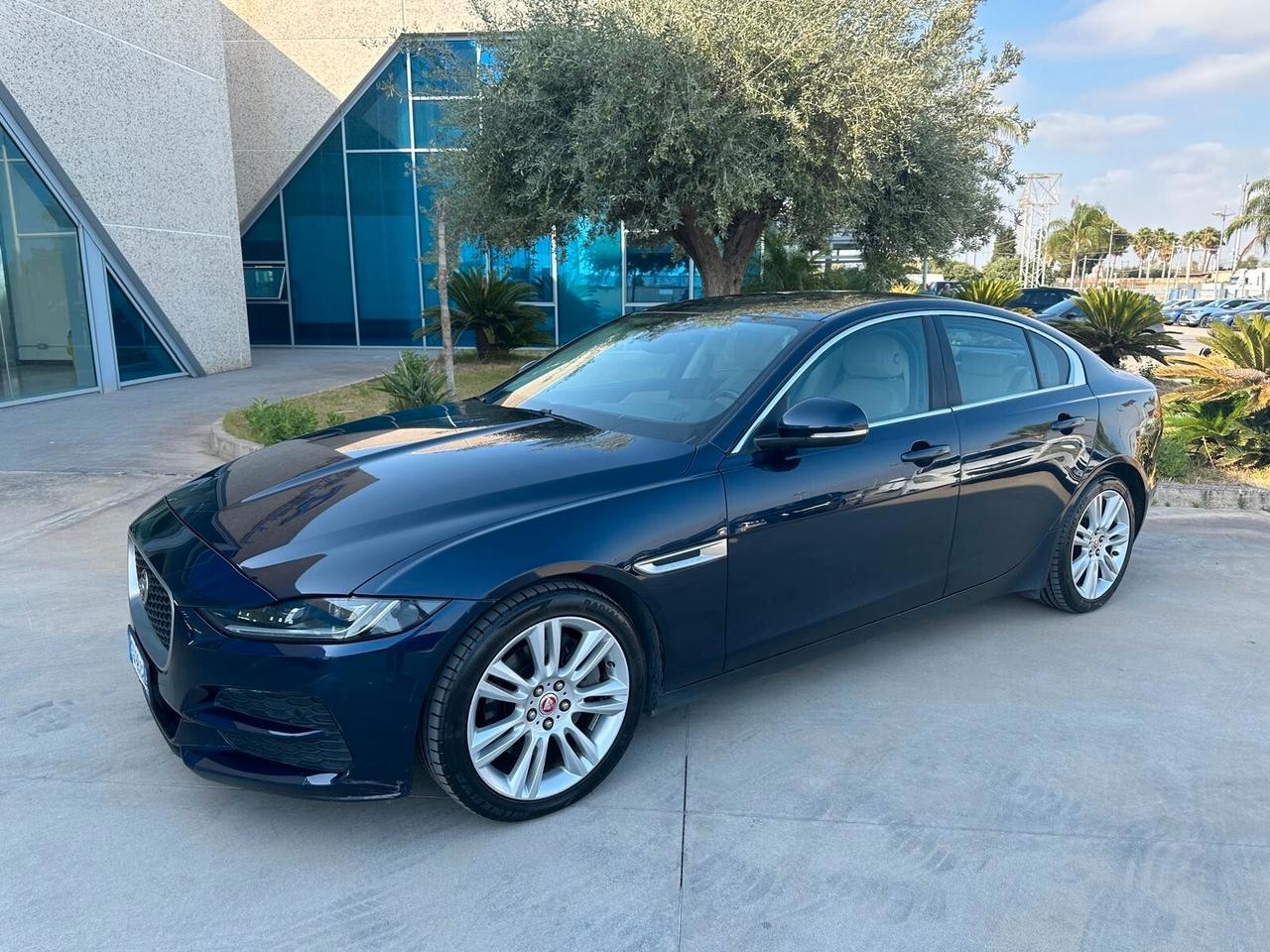 Jaguar XE 2.0 D 180 CV aut. S - Super Offerta T-stock prezzo imperdibile