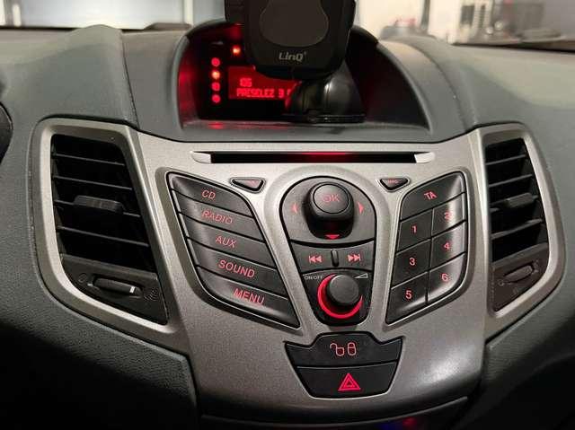 Ford Fiesta 5p 1.2 16v Titanium c/esp E5