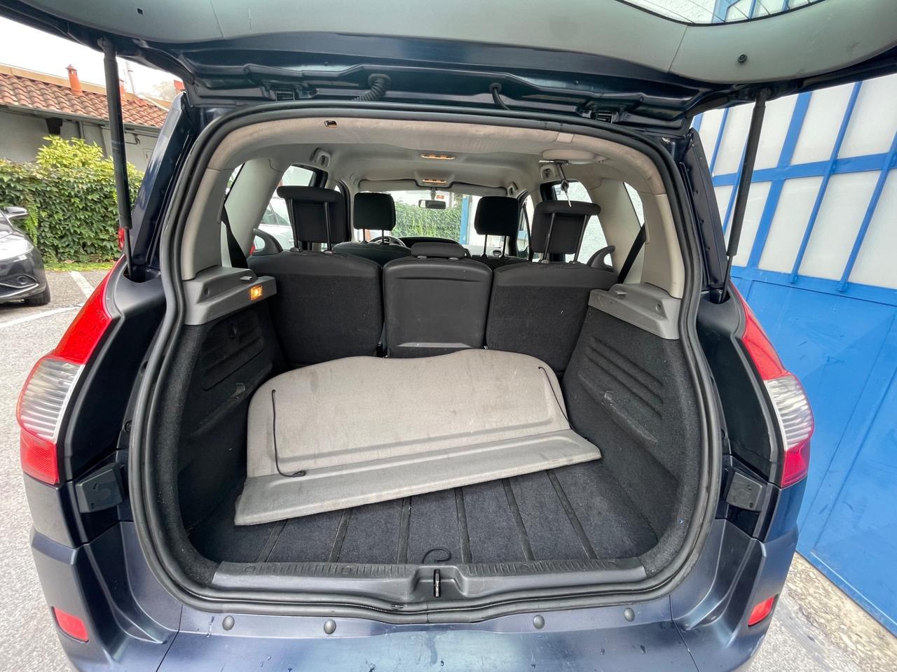 Renault Scenic Grand Scénic 1.5 dCi/105CV PlayStation Portable