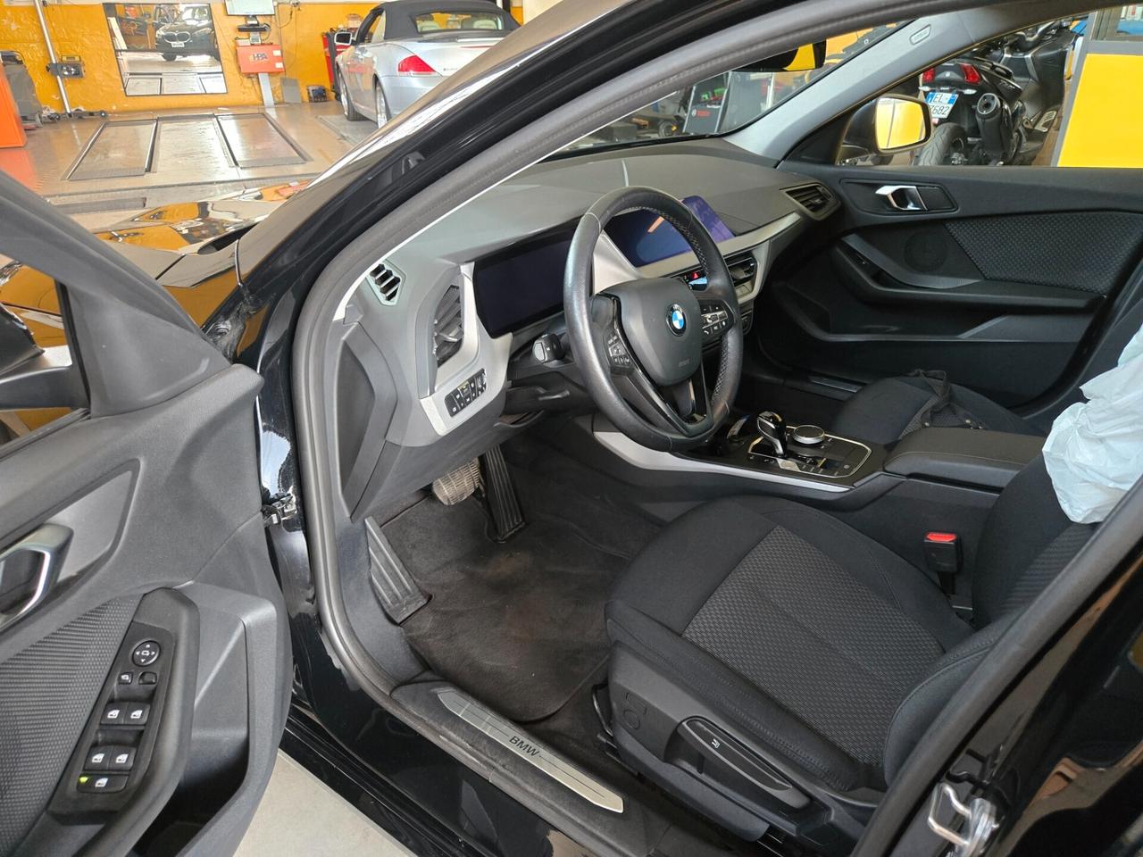 Bmw 116d Business SENZA VINCOLI IVA ESPOSTA