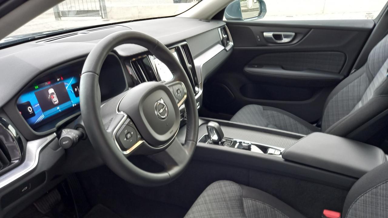 Volvo V60 B4 (d) automatico Core