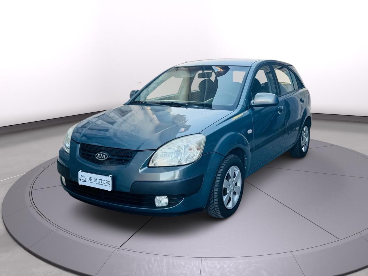 Kia Rio 1.5 CRDi 2009 190.000Km ottima per neo patentati