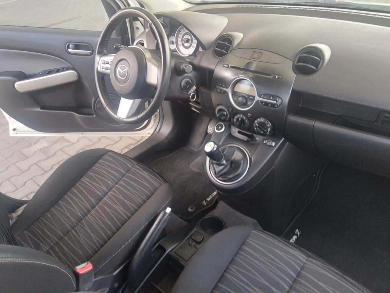 Mazda2 1.3 16V 75CV 5p. Play Gen. GPL x neopatentati
