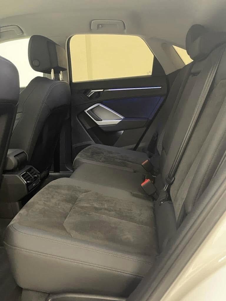 Audi Q3 SPB 35 TDI quattro S tronic S line Identity My21