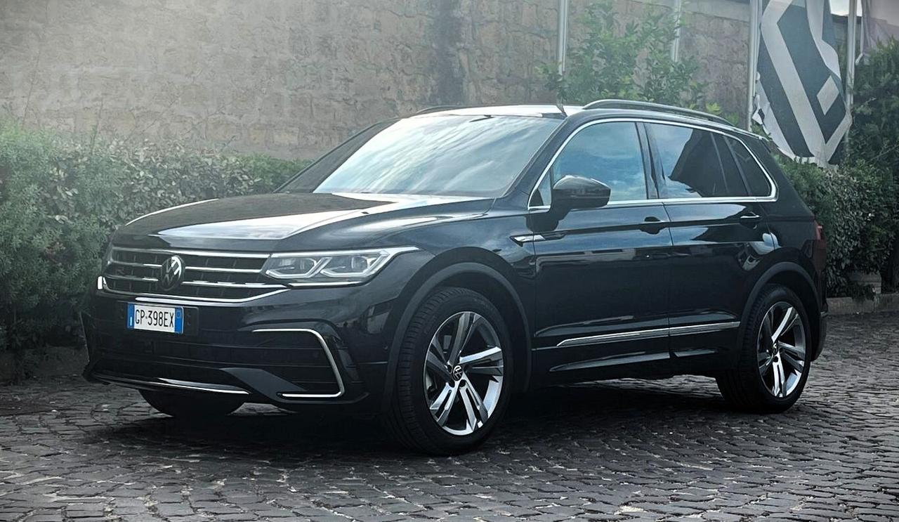 Volkswagen Tiguan 2.0 TDI 150 CV SCR DSG R-Line