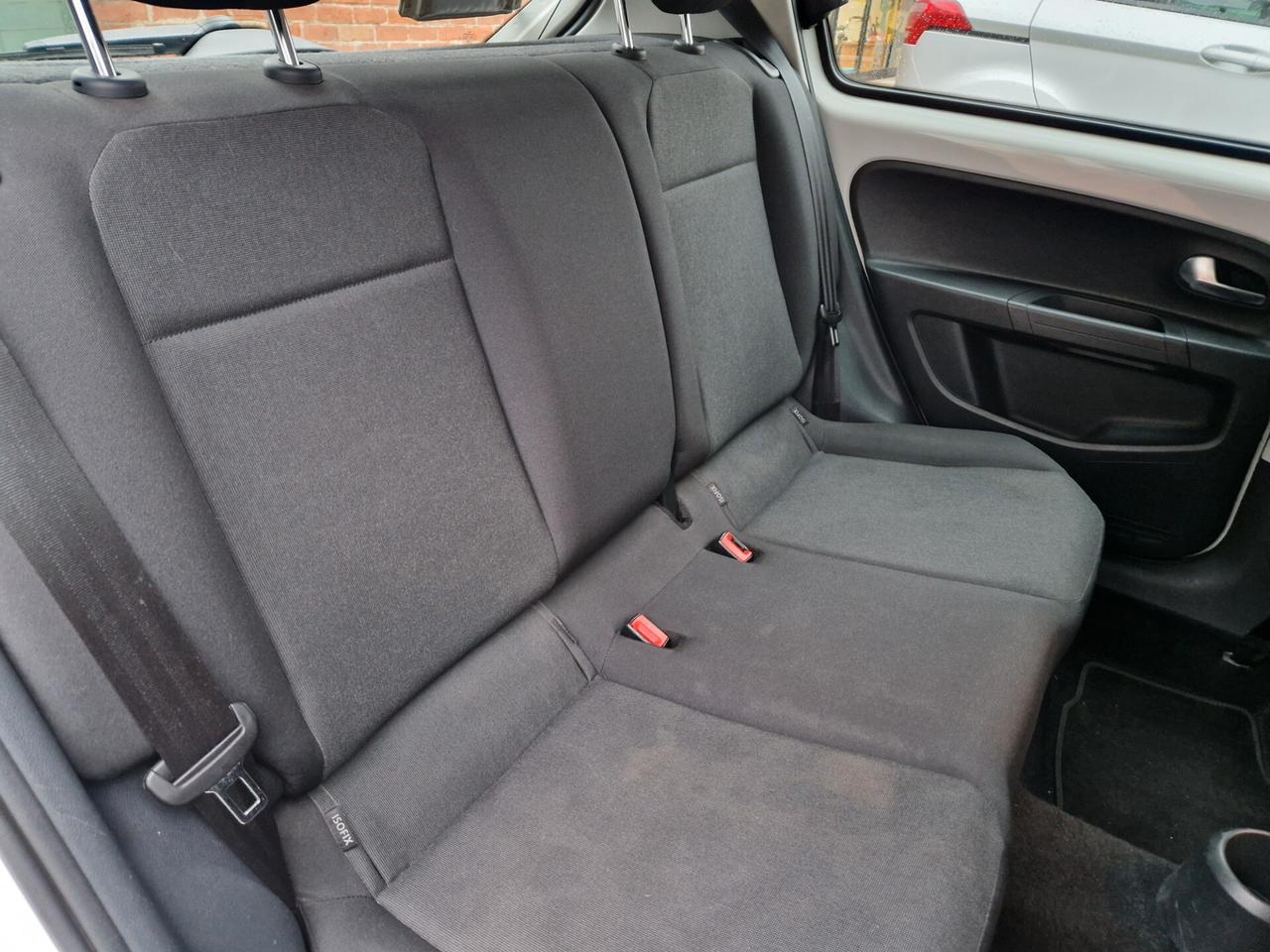 Volkswagen up! 1.0 60CV AUTOMATICA, 5 porte, Bluetooth, Sensori