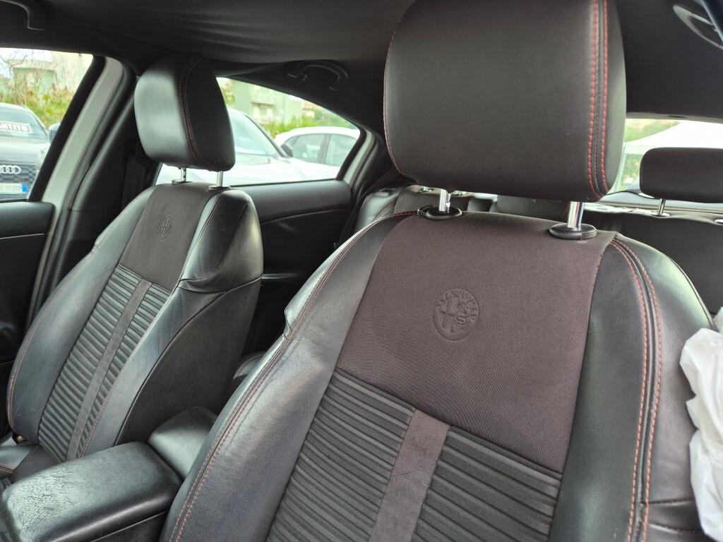 Alfa Giulietta 1.6 JTDm-2 105 CV EXCLUSIVE