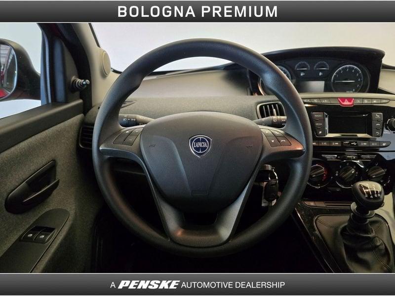 Lancia Ypsilon Ypsilon 1.0 FireFly 5 porte S&S Hybrid Silver