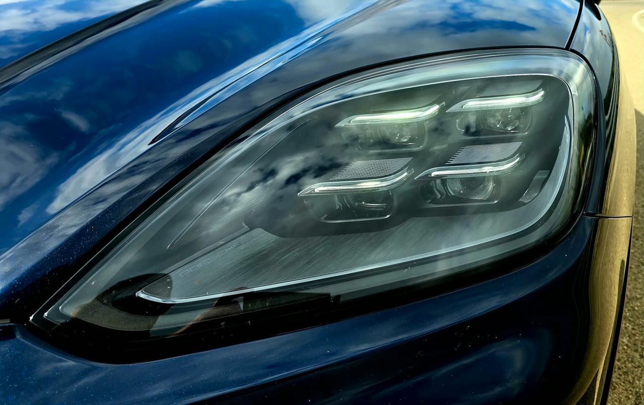 PORSCHE CAYENNE COUPE FACELIFT 3.0 E-HYBRID 470cv