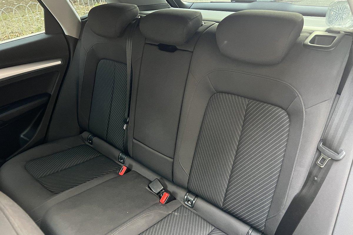 AUDI Q5 35 TDI S tronic Business