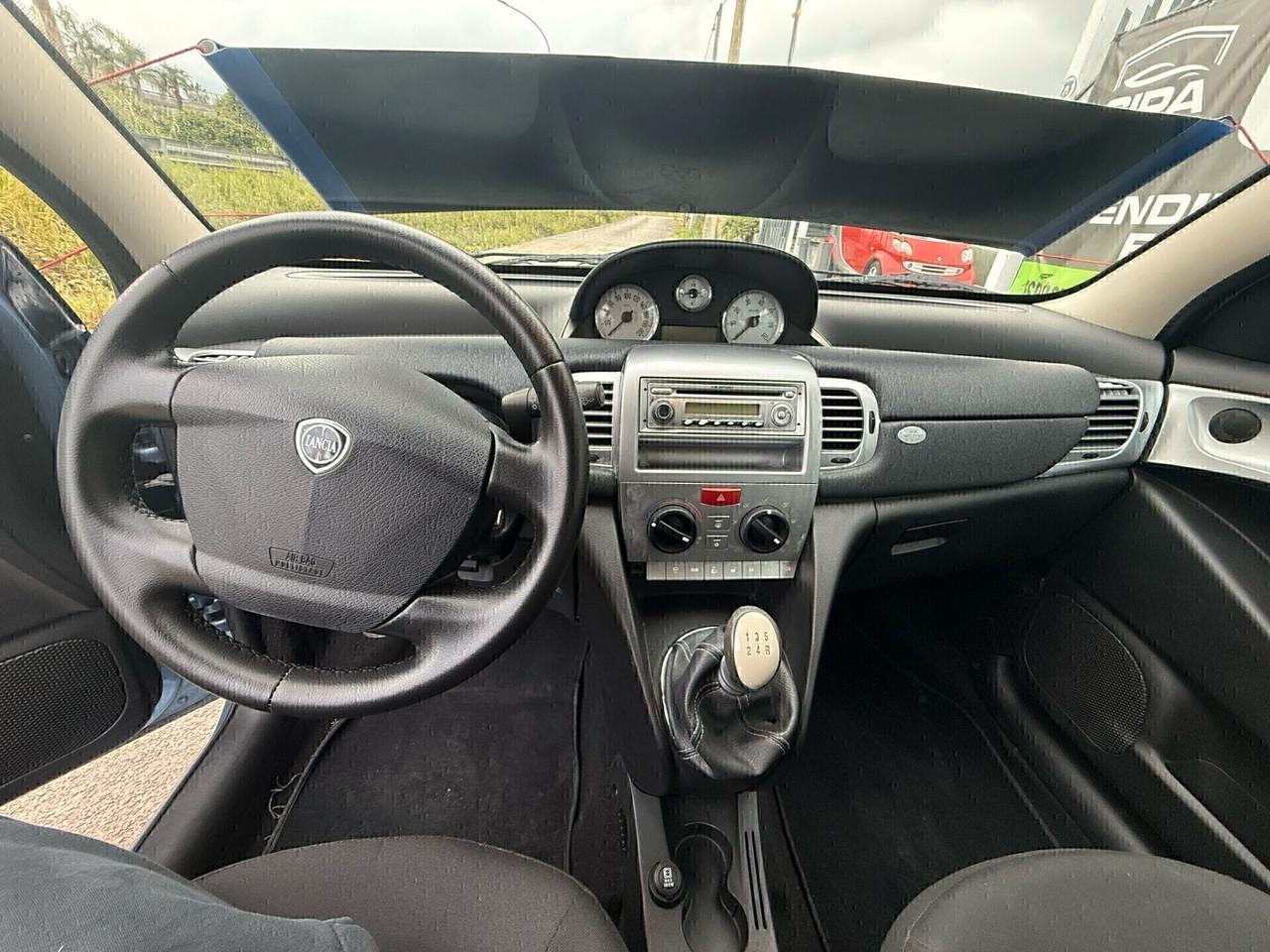 Lancia Ypsilon 1.2 Versus