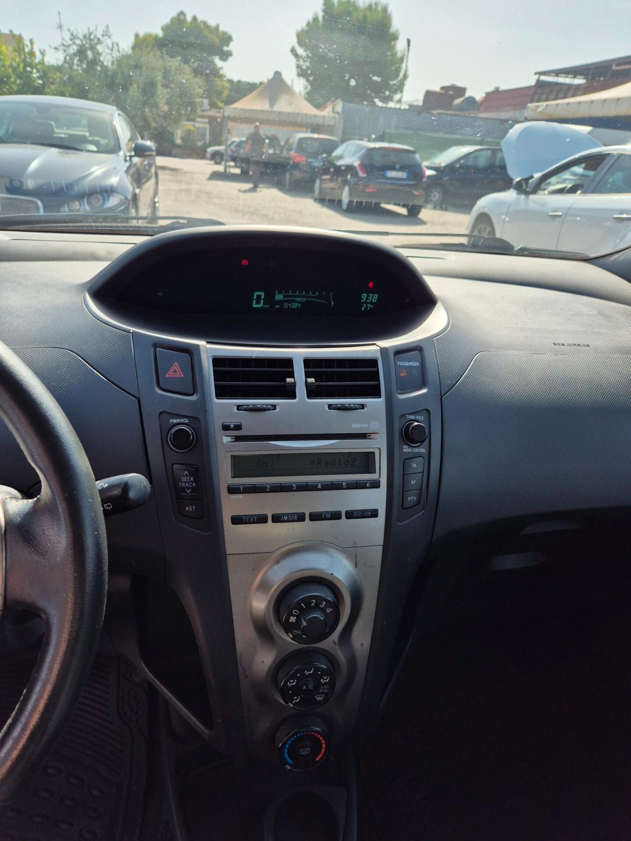 Toyota Yaris 1.3 5 porte Sol