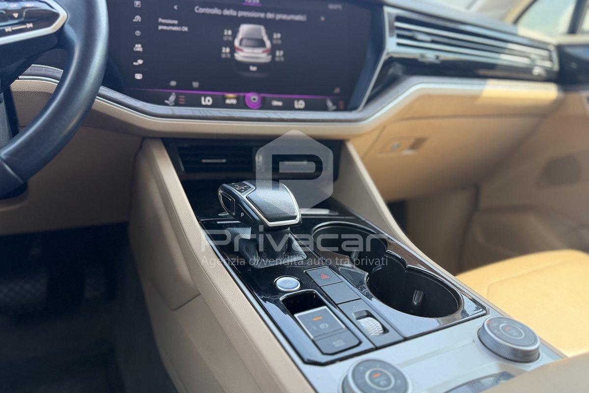 VOLKSWAGEN Touareg 3.0 V6 TDI SCR Atmosphere