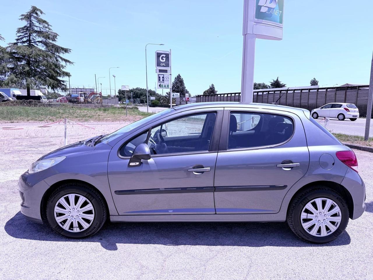 Peugeot 207 1.4 8V 75CV 5p. Energie Sport ECO GPL