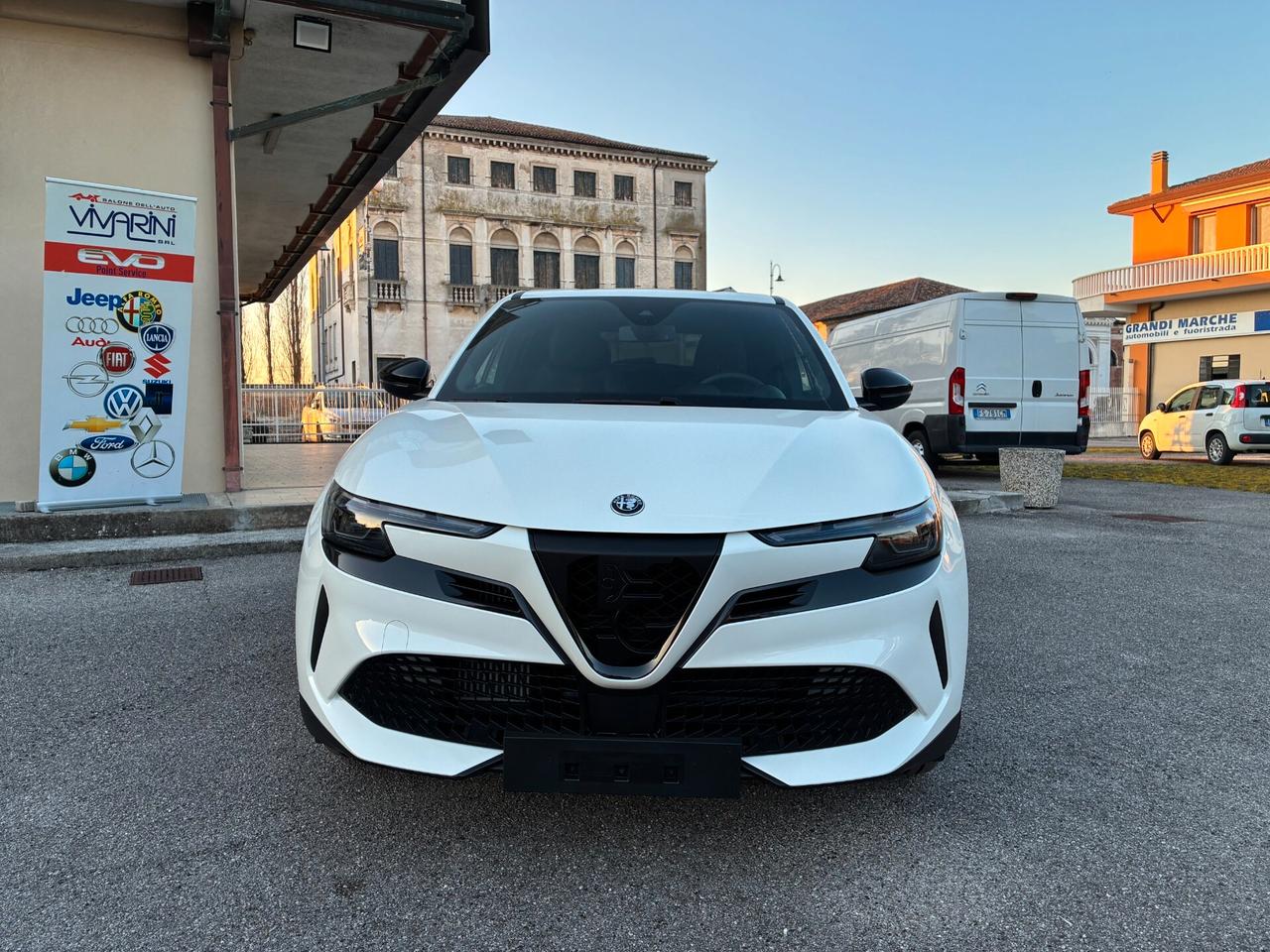 Alfa Romeo Junior 1.2 145 CV Hybrid eDCT6 Speciale