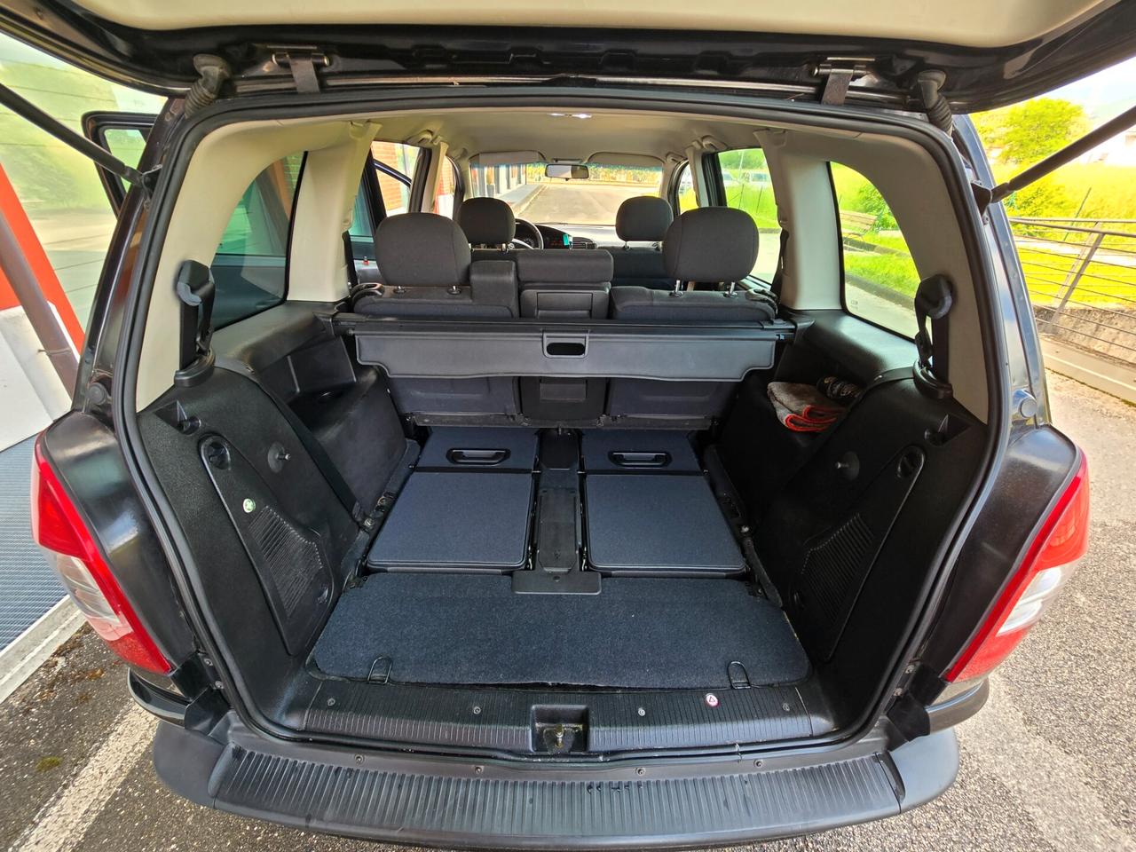 Opel Zafira 1.6 16v 7 Posti ok Neopatentati