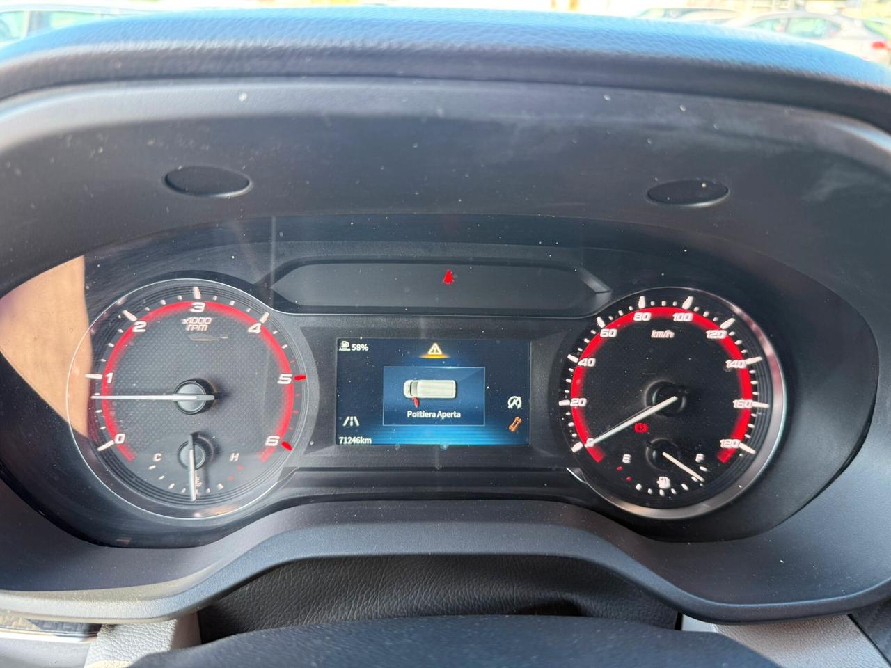 Maxus Deliver9 2.0 CRDI 150CV RWD PLM-RG Cabinato PEDANA ELETTRICA- PREZZO ESCLUSO IVA (825)