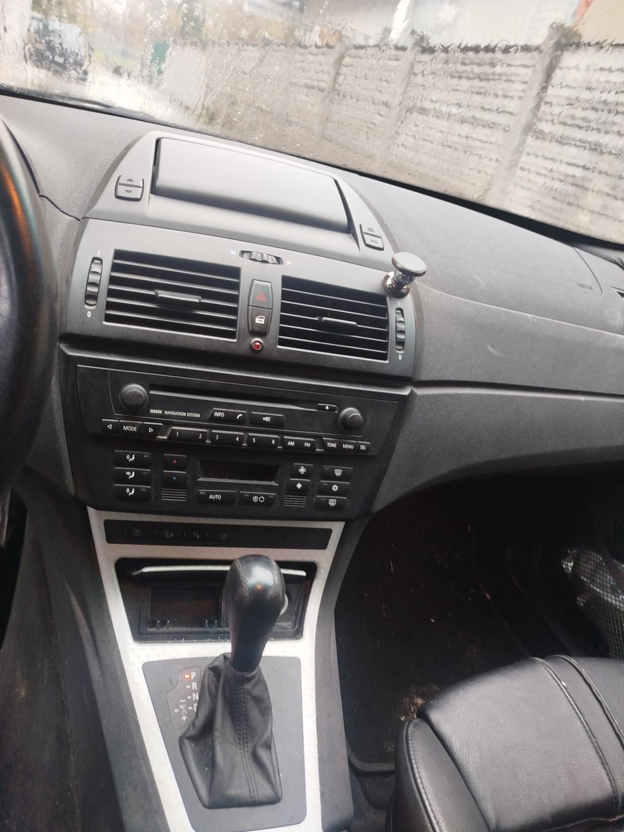 Bmw X3 3.0d cat Futura gancio traino ( cambio non va)