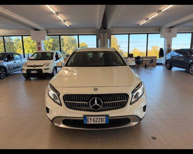 MERCEDES-BENZ GLA 180 CDI Automatic Sport