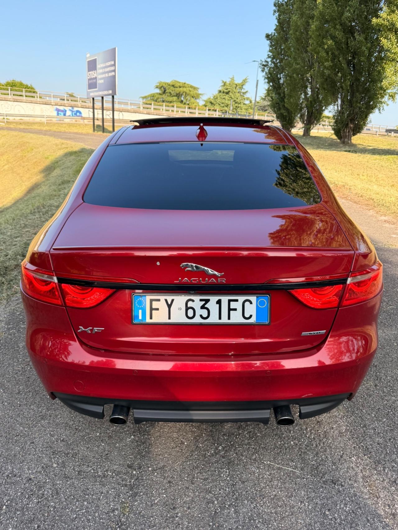 Jaguar XF 2.0D 240 CV AWD R-Sport full pelle tetto
