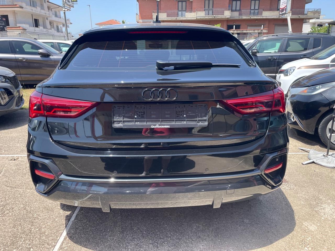 Audi Q3 35 TDI quattro S tronic Business