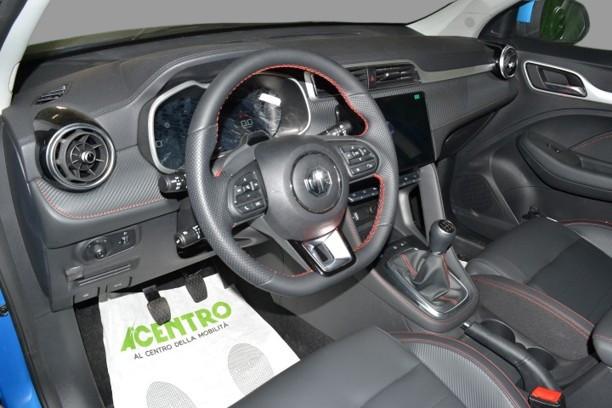 MG ZS - 1.5L 5MT LUXURY
