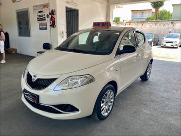 Lancia Ypsilon 1.2 69 CV 5 porte GPL Ecochic Mya perfetta in tutto