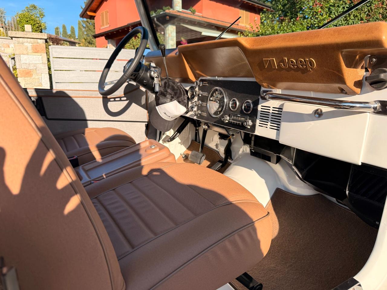 Jeep CJ-7 Golden Eagle
