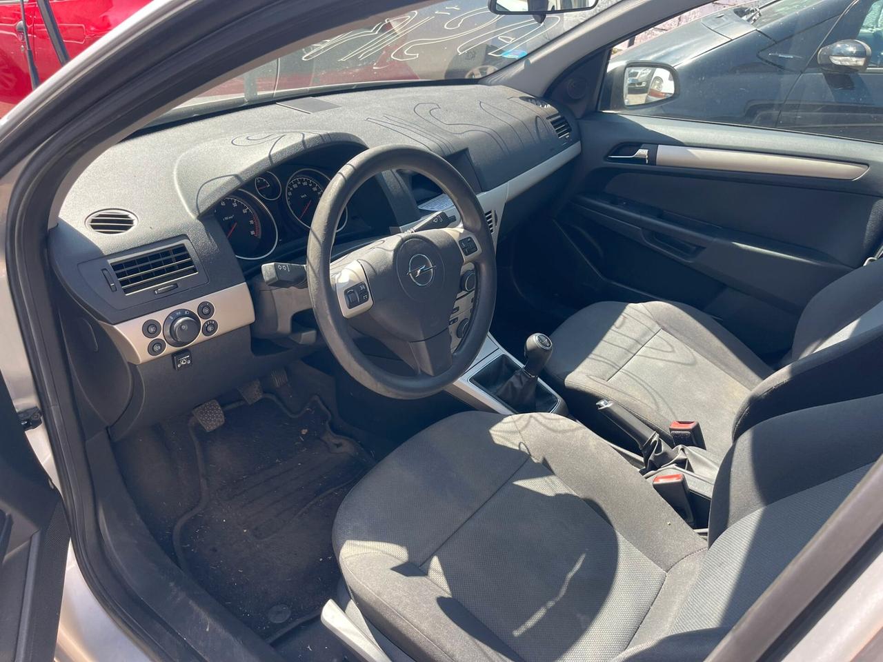 Opel Astra 1.6 T 16V 5 porte Cosmo