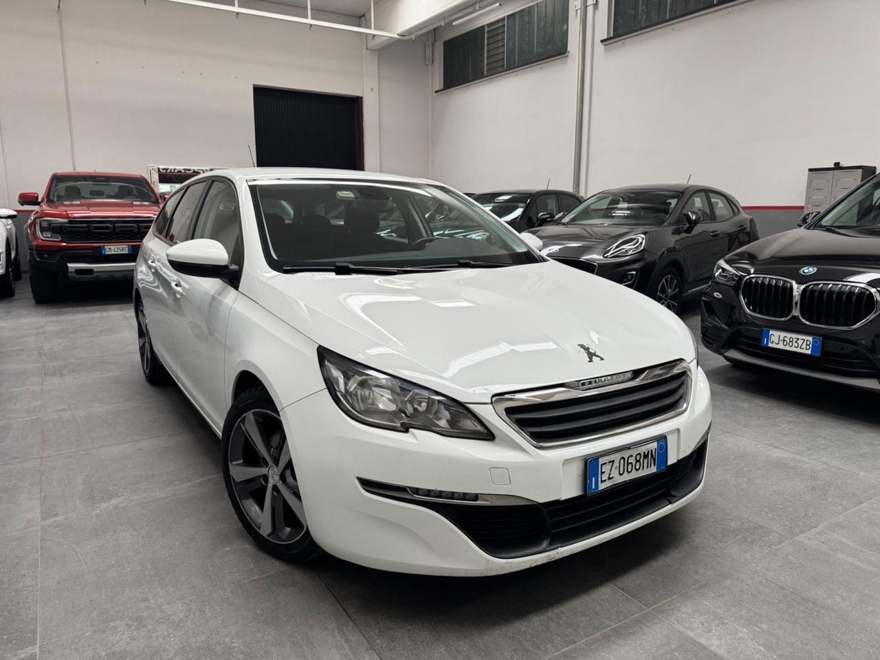 Peugeot 308 BlueHDi 120 S&S EAT6 SW Allure