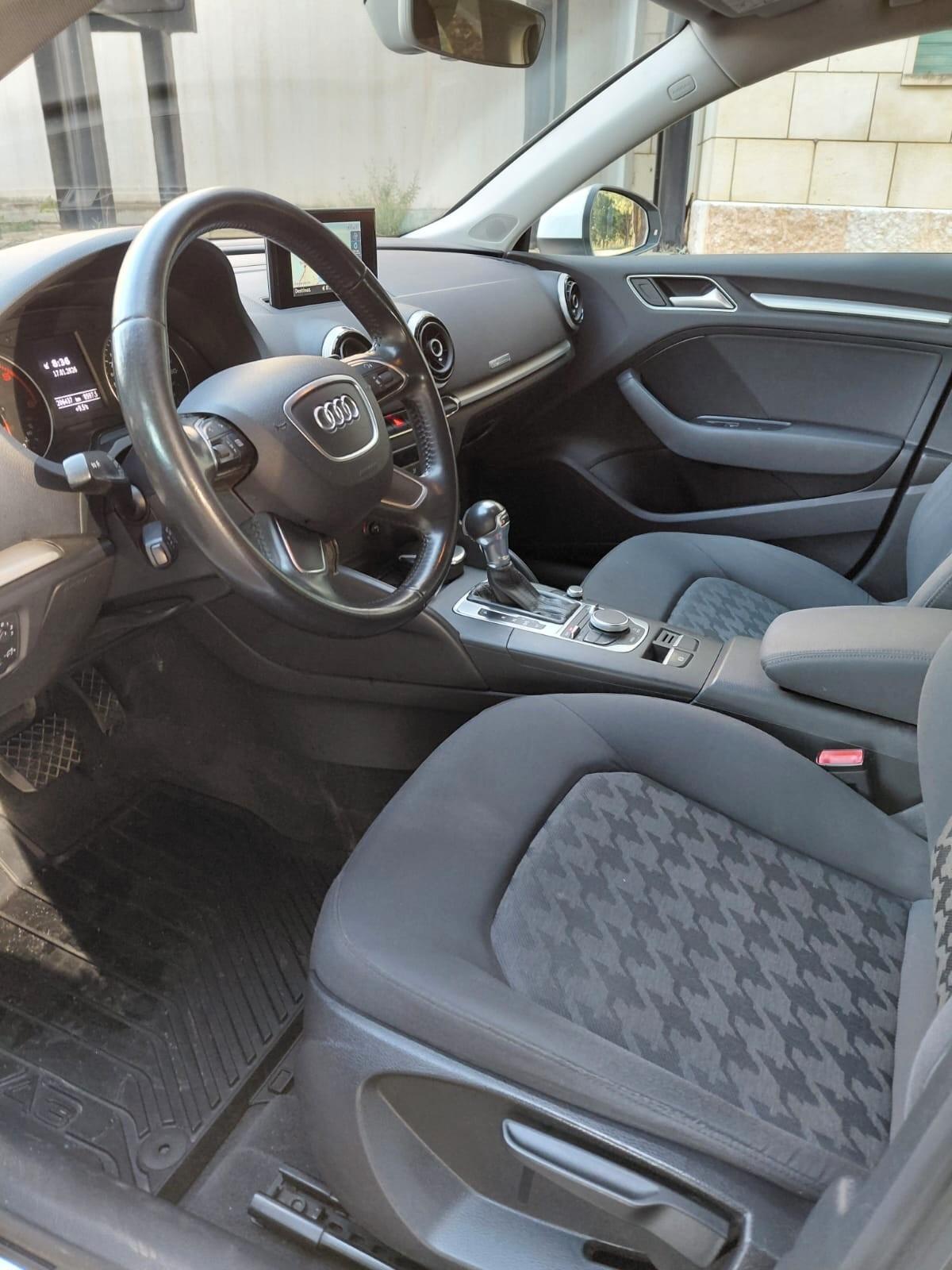 Audi A3 SPB 1.6 TDI clean diesel quattro Ambition