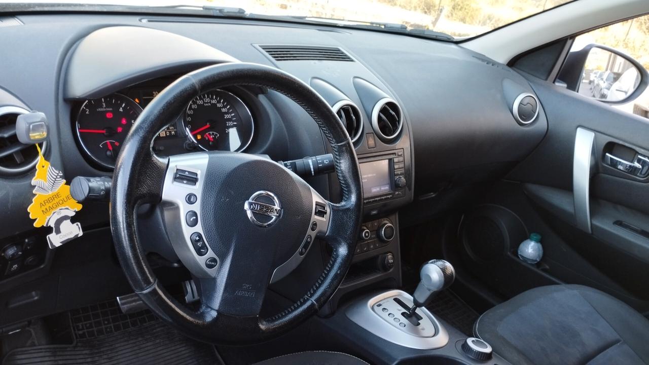 Nissan Qashqai Qashqai+2 2.0 dCi DPF 4WD aut. n-tec