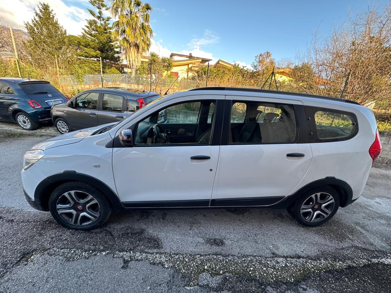 Dacia Lodgy Stepway 1.5 Blue dCi 8V 115CV 7 POSTI