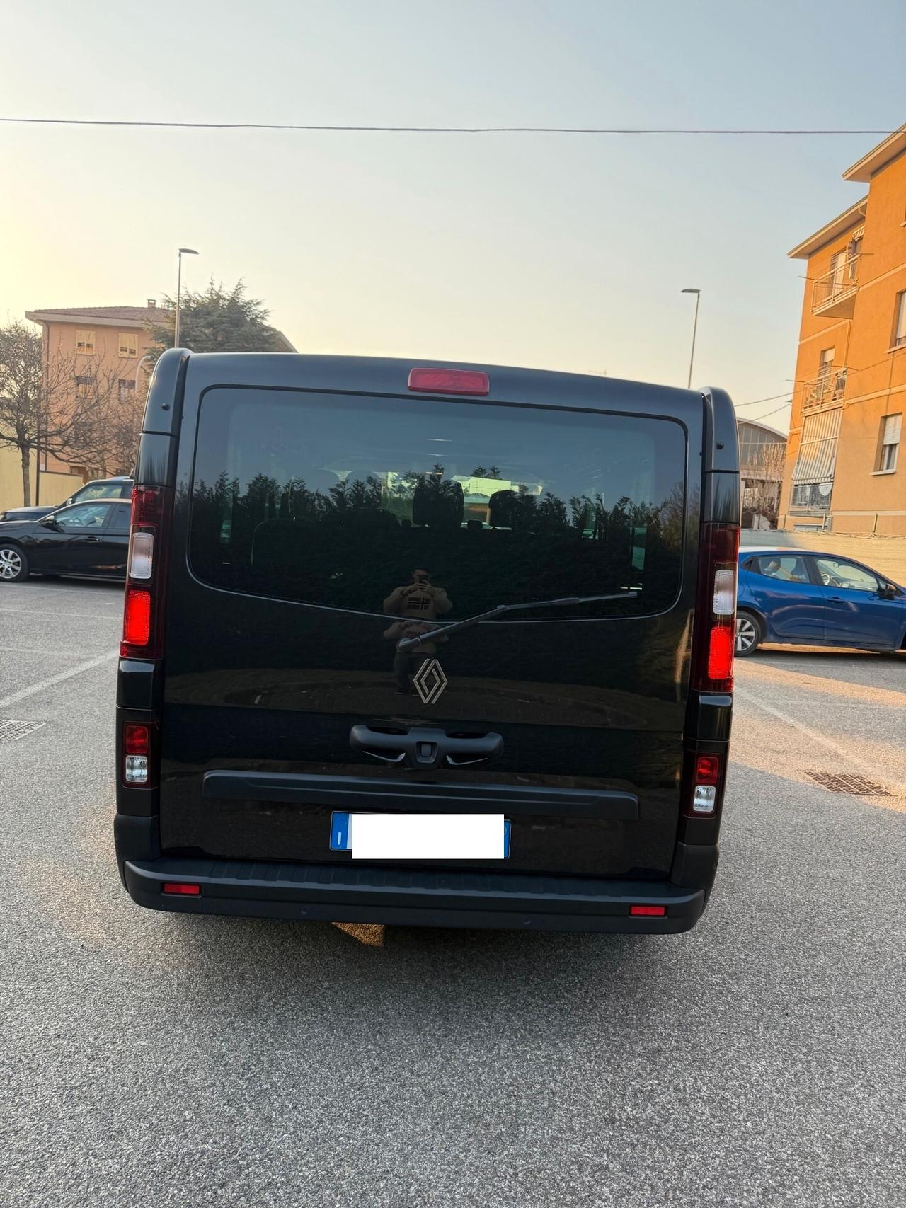 Renault Trafic 2.0 dCi - 9 POSTI - 12 MESI DI GARANZIA