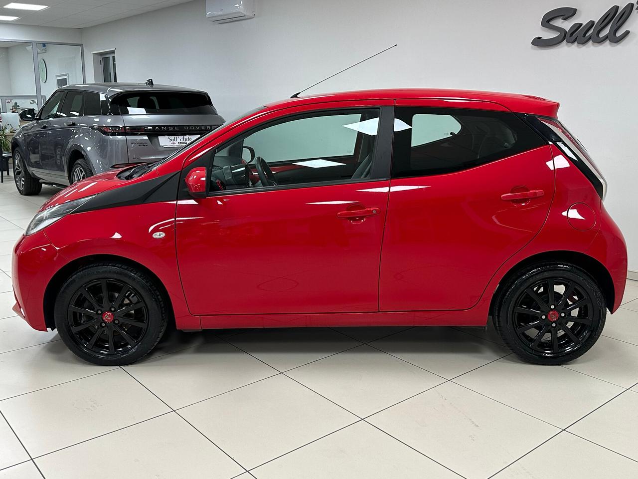 Toyota Aygo 1.0 VVT-i 69 CV 5 porte x-cite - 2015