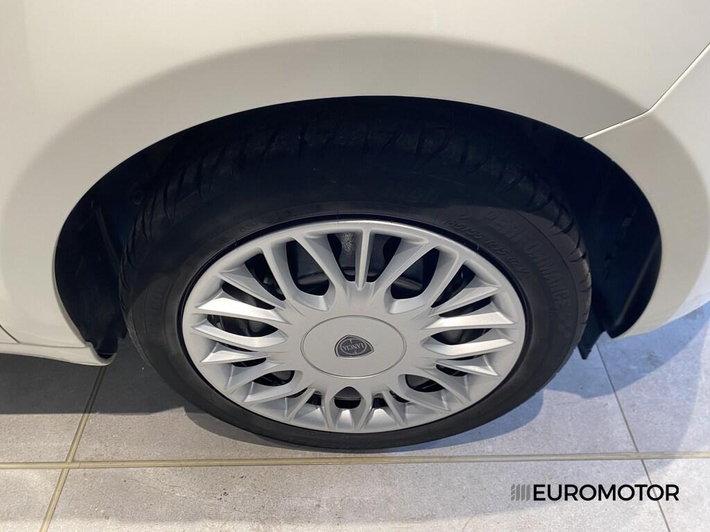 Lancia Ypsilon 5 Porte 1.2 Silver