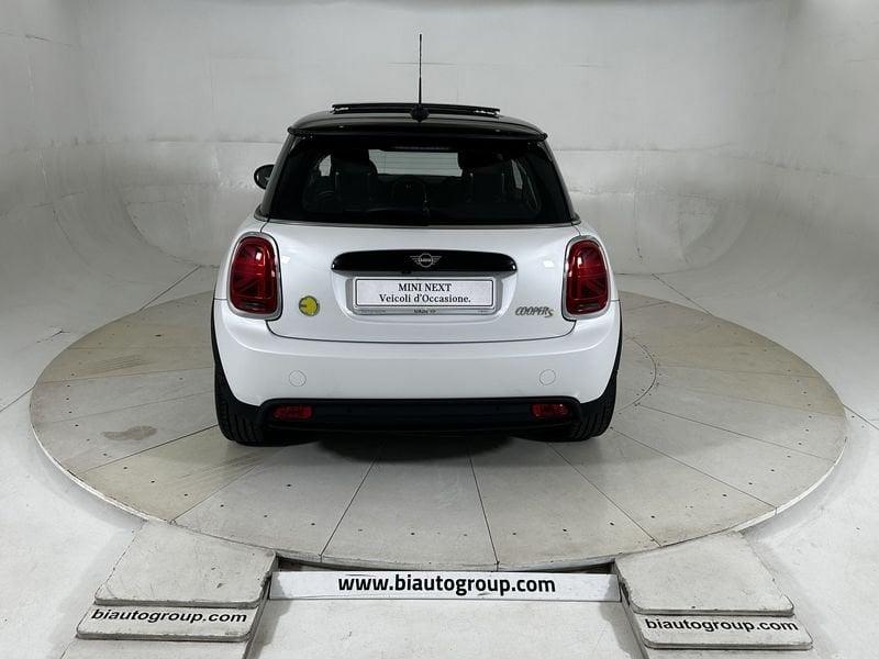 MINI Mini Full Electric Mini F56 2021 Full Electric Mini 3p Cooper SE Classic auto