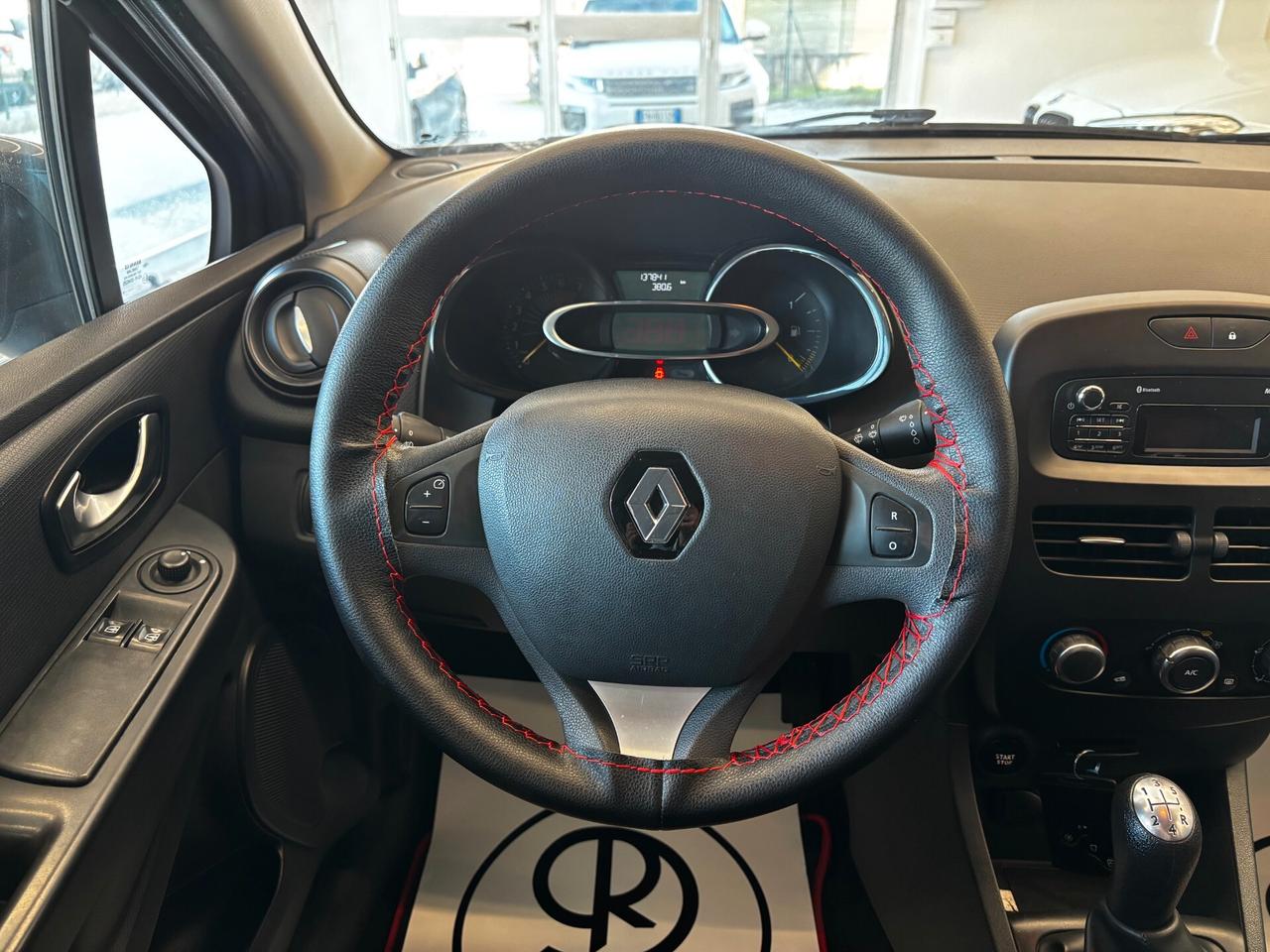 Renault Clio 1.2 73CV 5 porte Zen