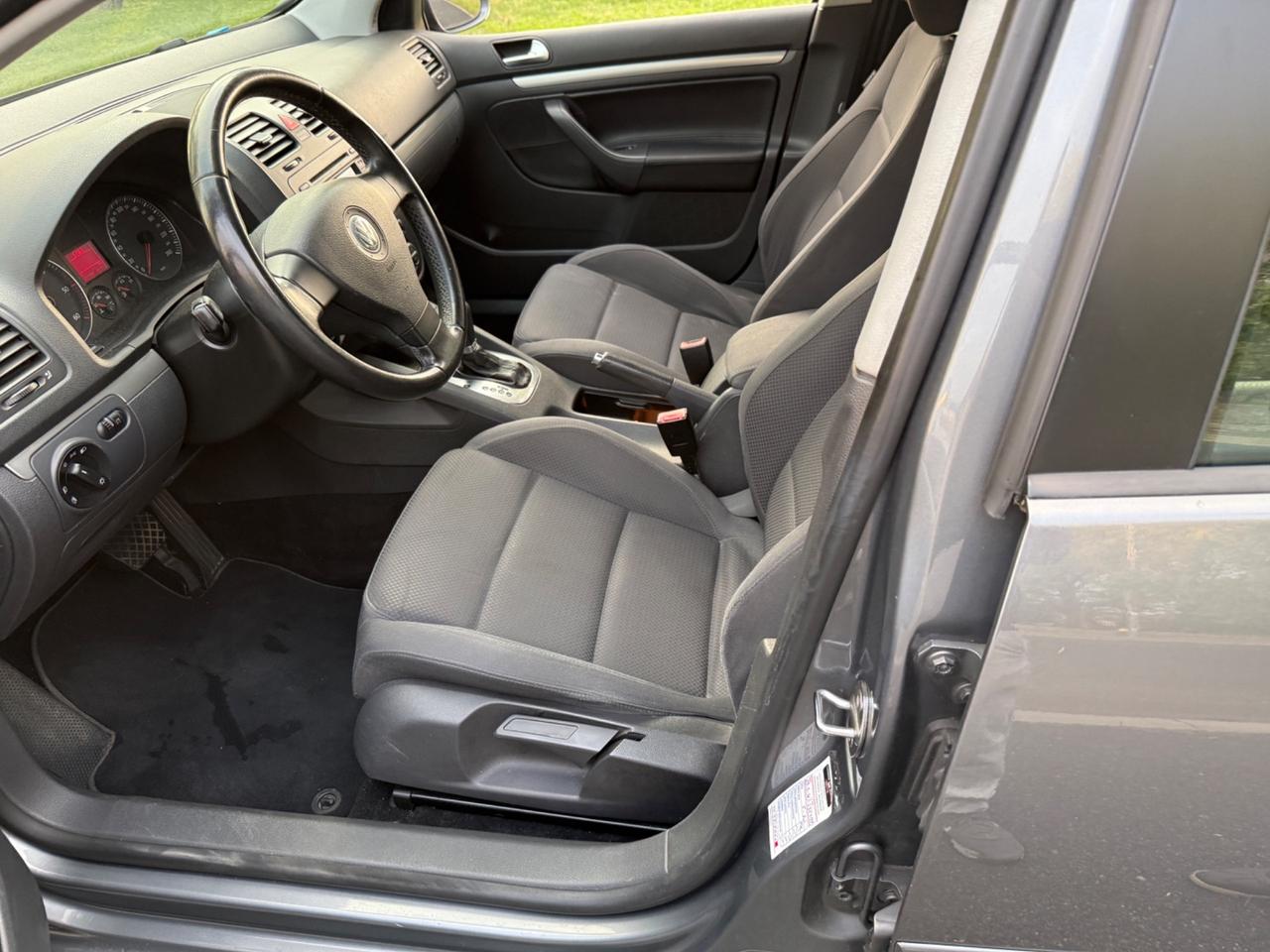 Volkswagen Golf 2.0 16V TDI 3p. Sportline