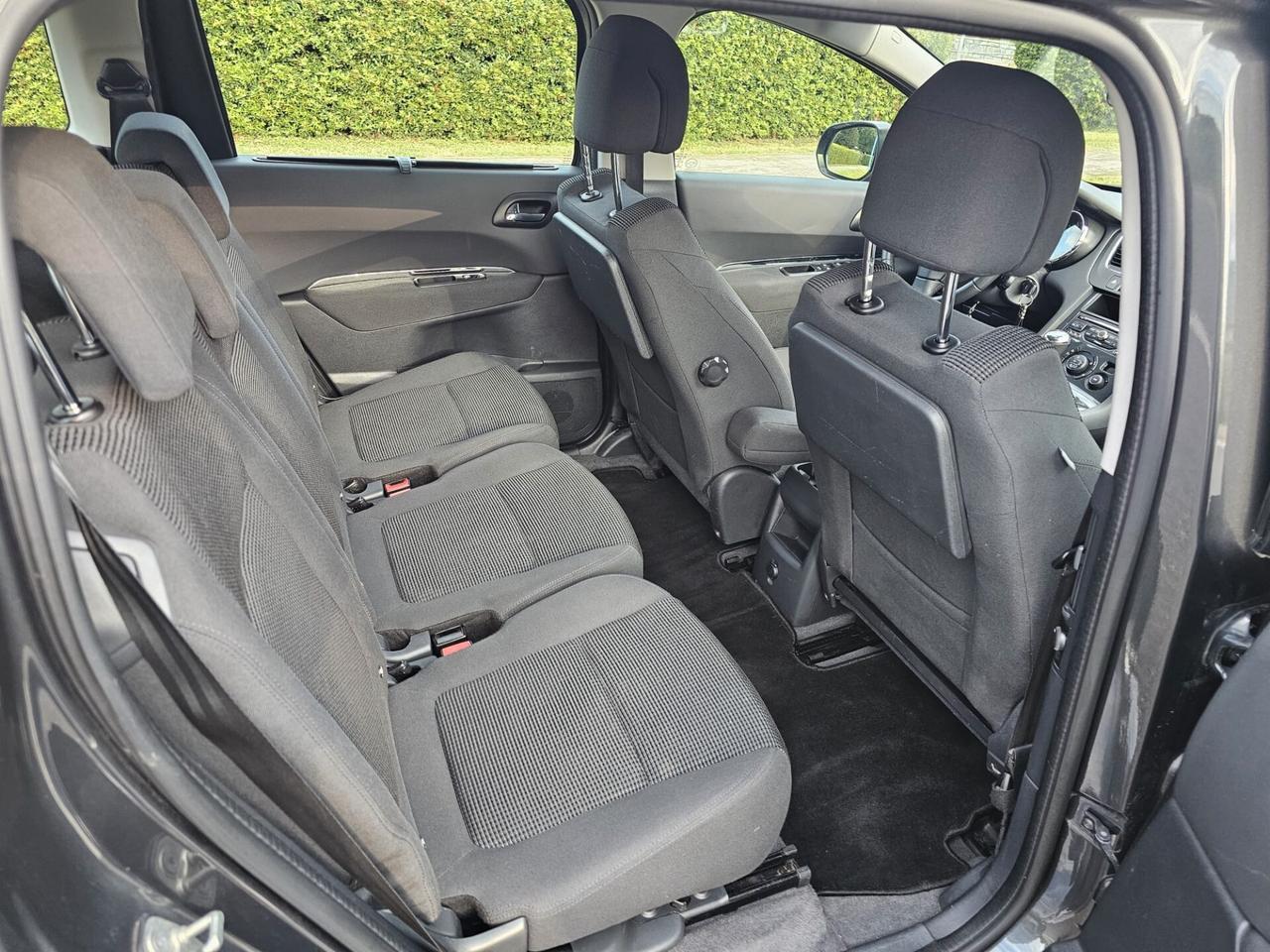 PEUGEOT 5008 1.6 hDi 7 POSTI "OK PER NEOPATENTATI"