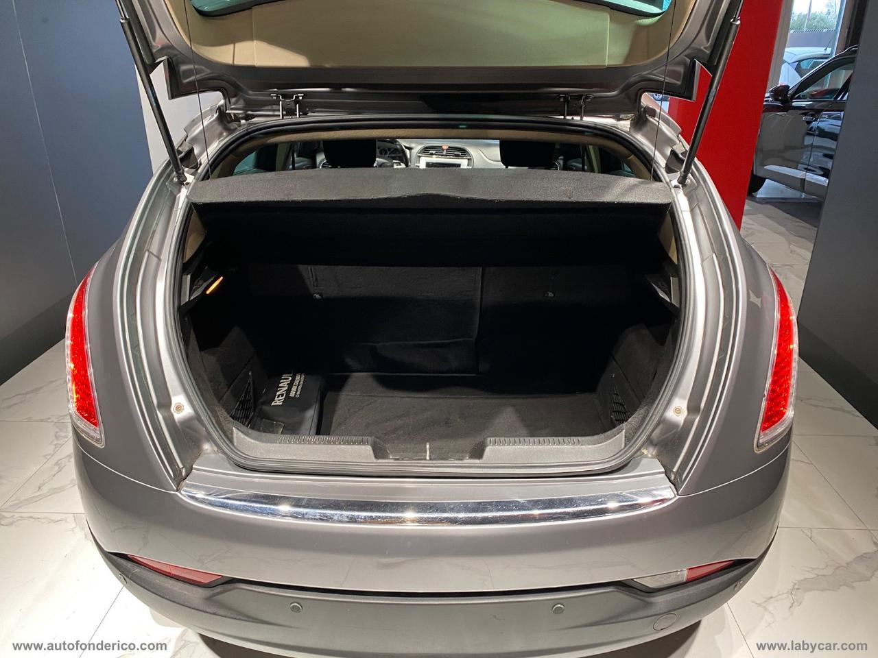 LANCIA Delta 1.6 MJT Platino