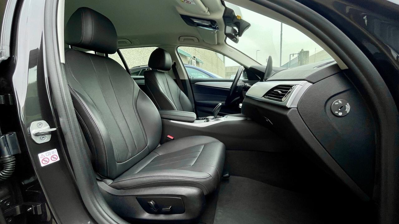 BMW 520D TOURING 2.0 LUXURY 190CV - FULL LED, PELLE, SEDILI ELETTRICI