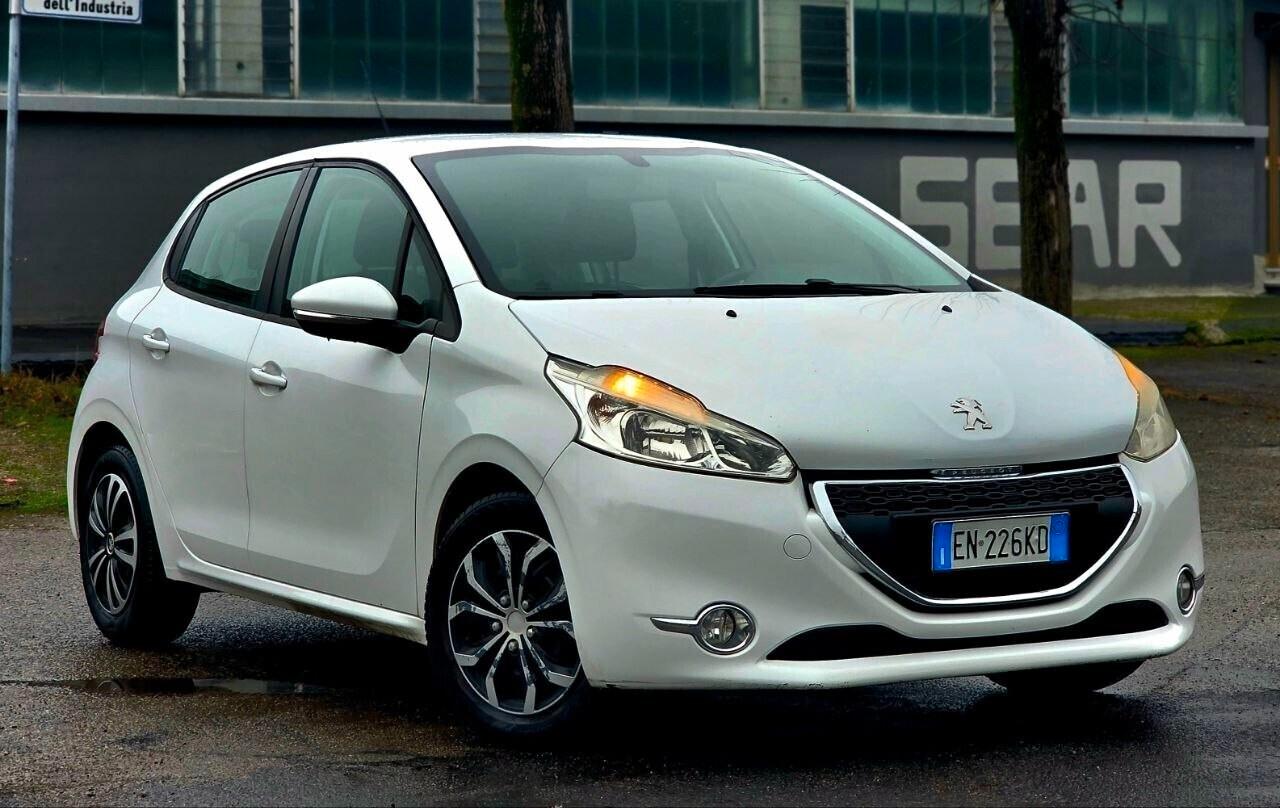 Peugeot 208 1.2 Vti LAVORI FATTI