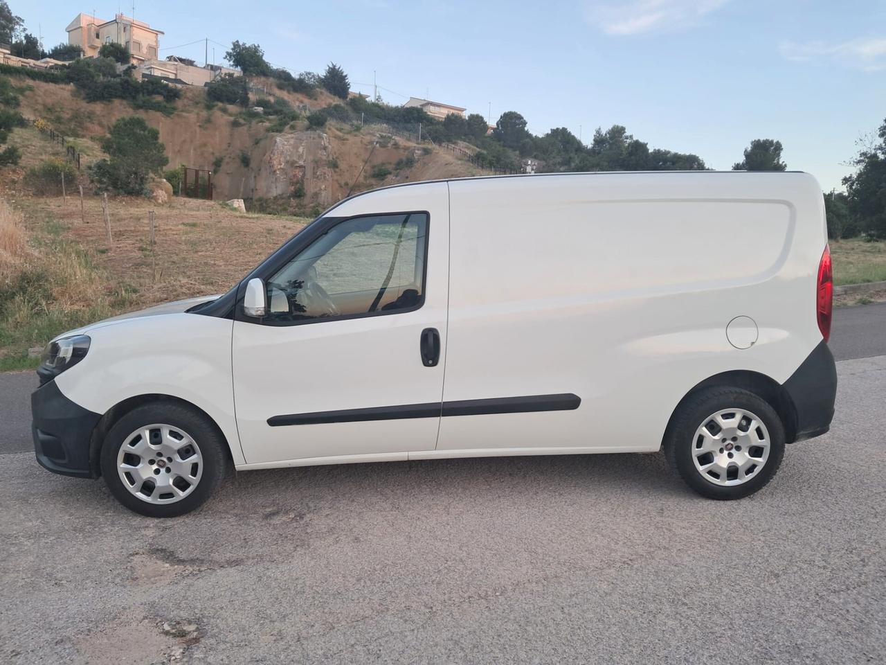 Fiat Doblo Doblò 1.6 MJT 120CV S&S Lounge Maxi (IVA ESPOSTA)