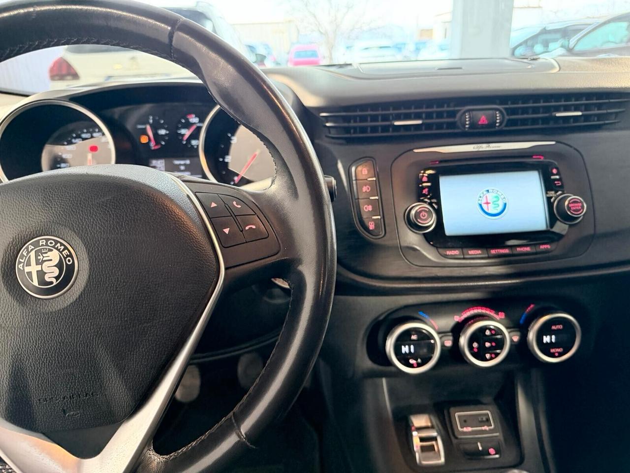 Alfa Romeo Giulietta ACCONTO 0€ RATE DA 190€ AL MESE