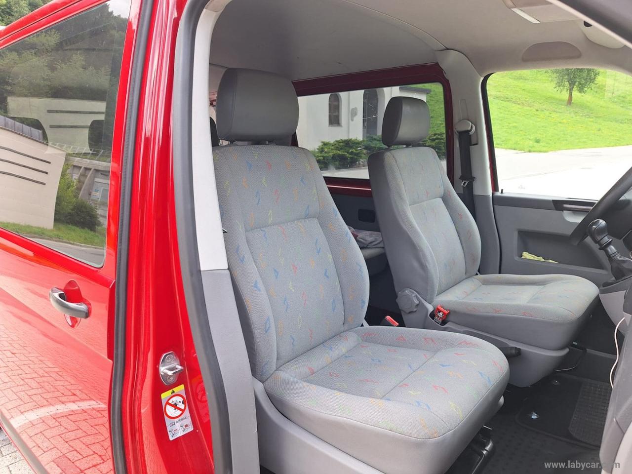 T5 Transporter 2.5 TDI 130CV 8 POSTI GANCIO TRAINO
