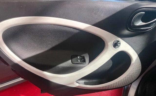 SMART FOR FOUR 1.0 PASSION TETTO PANORAMICO OK NEOPATENTATI